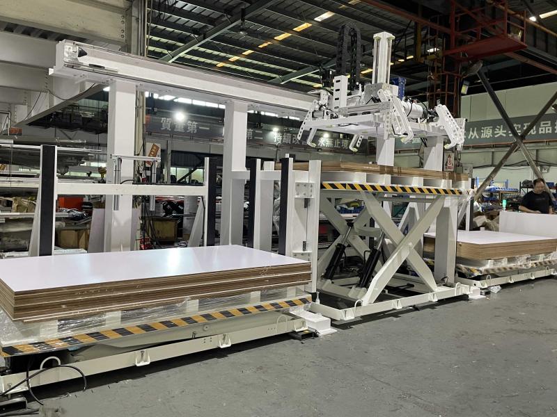 Osatu Plywood elikatzeko makina Hego Koreara esportatutako.